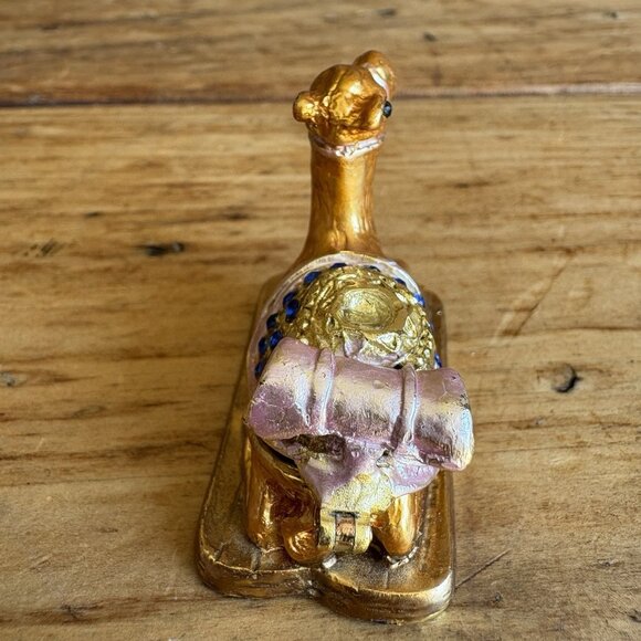 Small Camel Enameled Trinket Box Magnetic Closure 2” long 1” Tall - Picture 2 of 11
